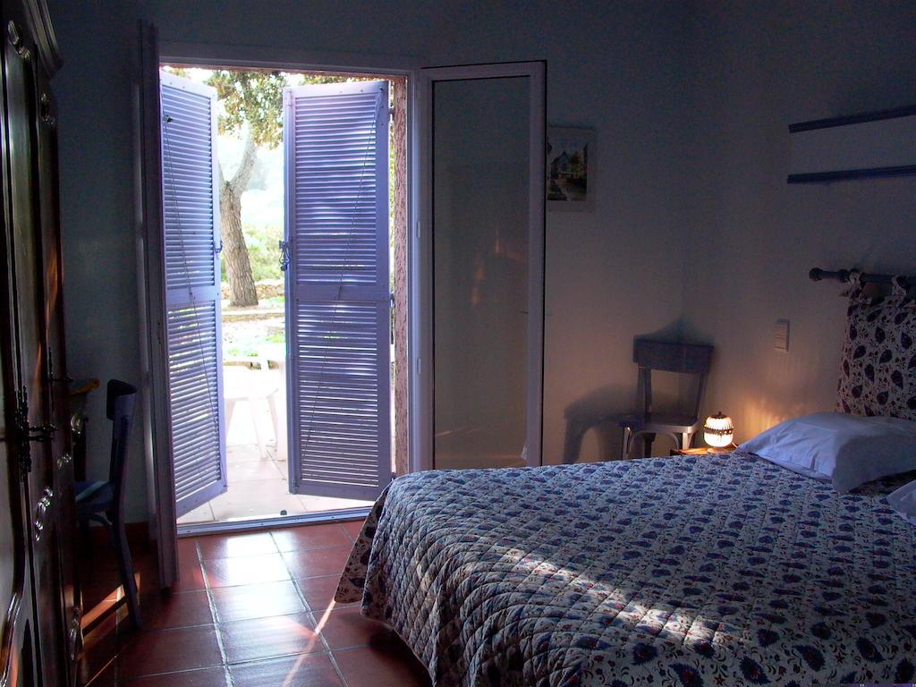 B&B Le Garric Nimes Ruang foto