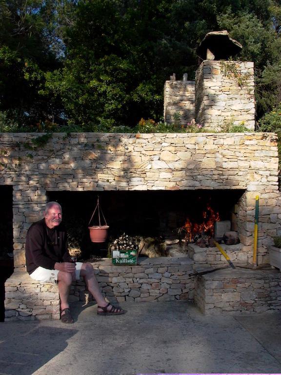 B&B Le Garric Nimes Bagian luar foto